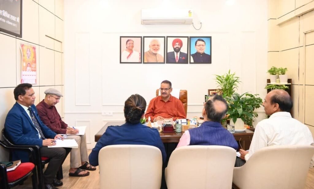 सैनिक कल्याण मंत्री गणेश जोशी ने ली विभागीय समीक्षा बैठक, नैनीताल में 6 शहीद द्वारों को मिली स्वीकृति