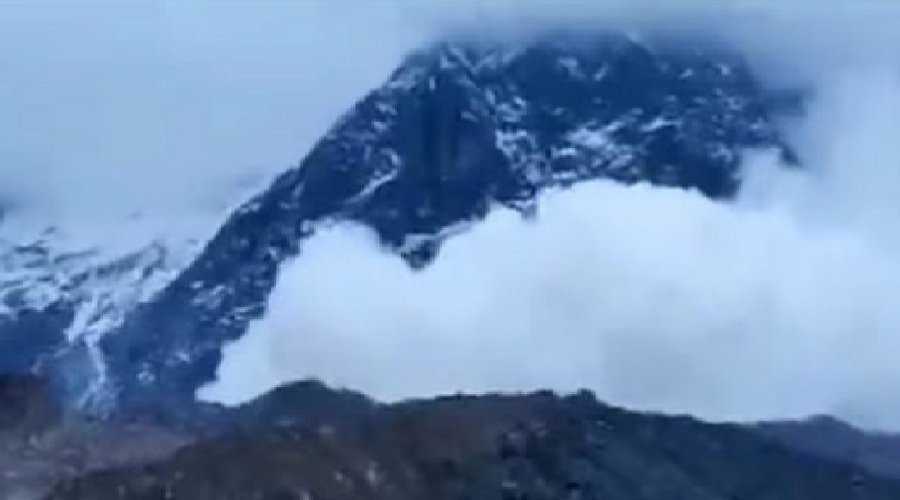 उत्तराखंड के ऊंचाई वाले जिलों में हिमस्खलन का खतरा, प्रशासन अलर्ट