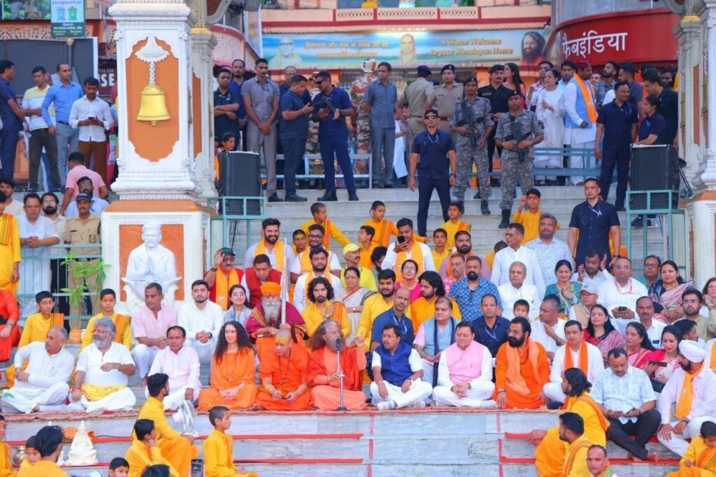 भाजपा राष्ट्रीय अध्यक्ष परमार्थ निकेतन ऋषिकेश गंगा आरती में हुए शामिल