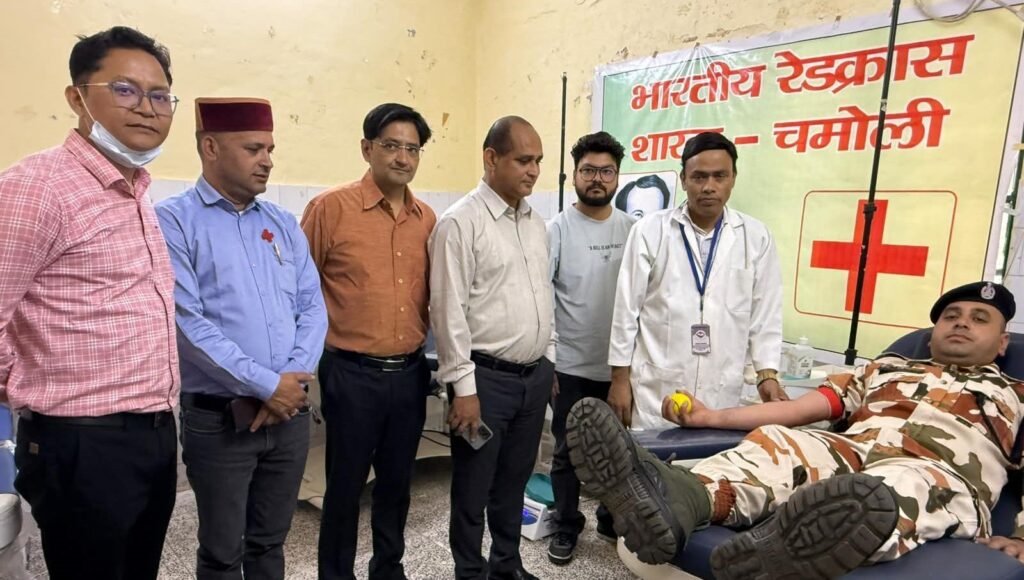 रक्तदान महादान : विश्व रक्तदाता दिवस पर युवाओं ने दी मानवता की मिसाल