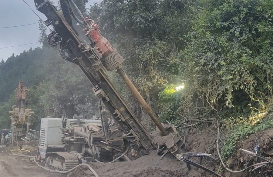 ज्योतिर्मठ के अस्तित्व को बचाने की बड़ी जंग : 8 सेक्टरों में चल रहे युद्धस्तर पर भू-स्तरीकरण के कार्य